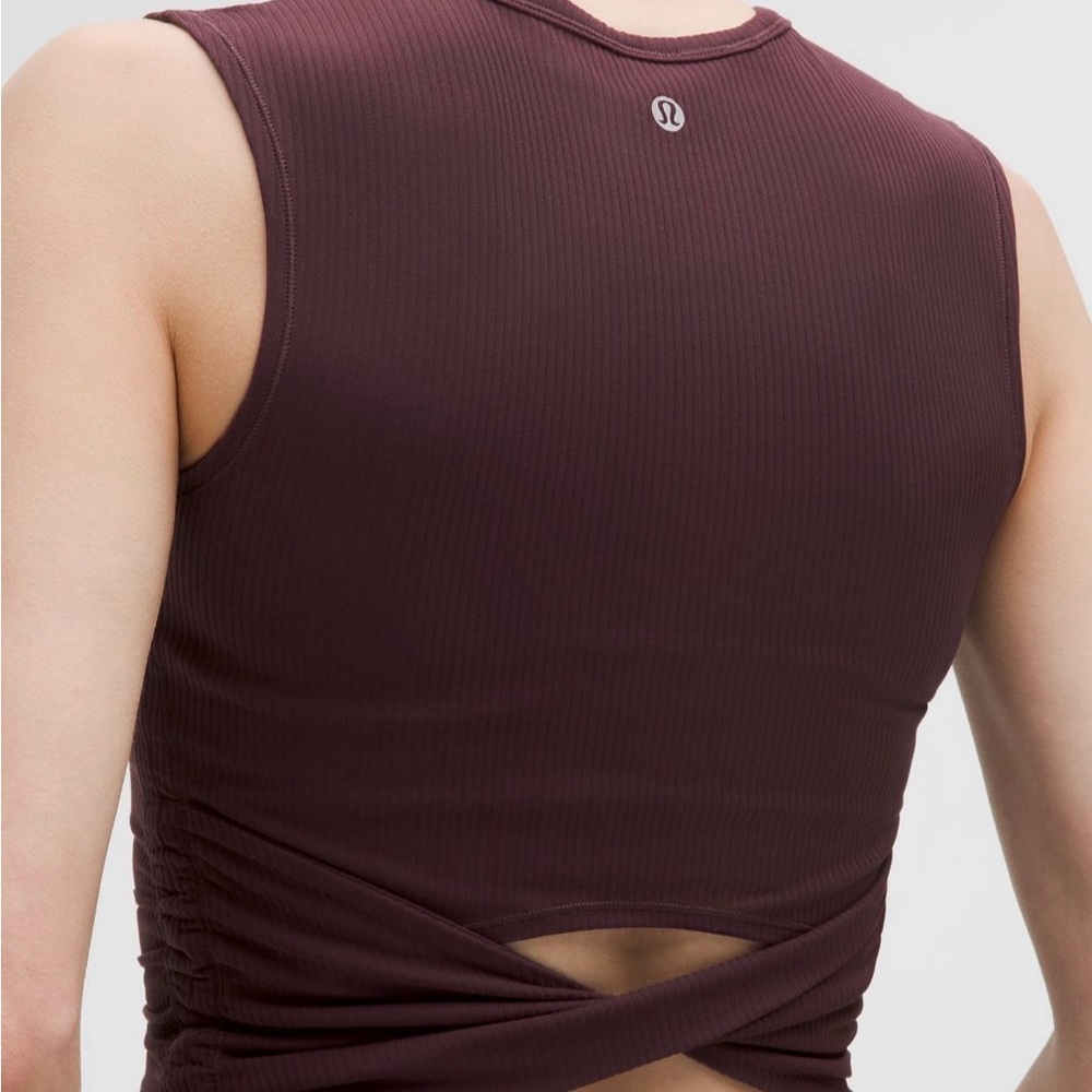 Lululemon Navy Ribbed Tank Top - NWT